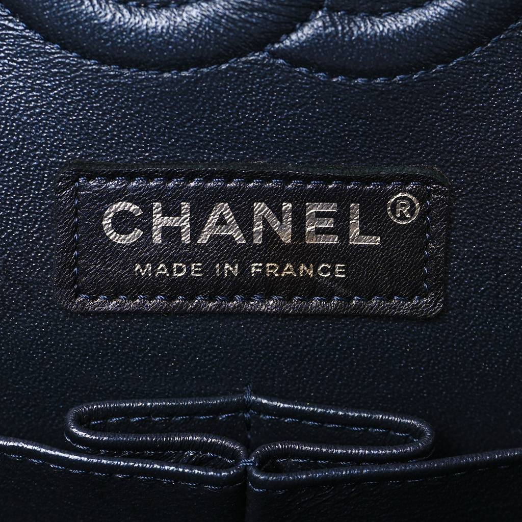 Ch*el iridescent calfskin quilted medium double flap navy (25*15*6cm)