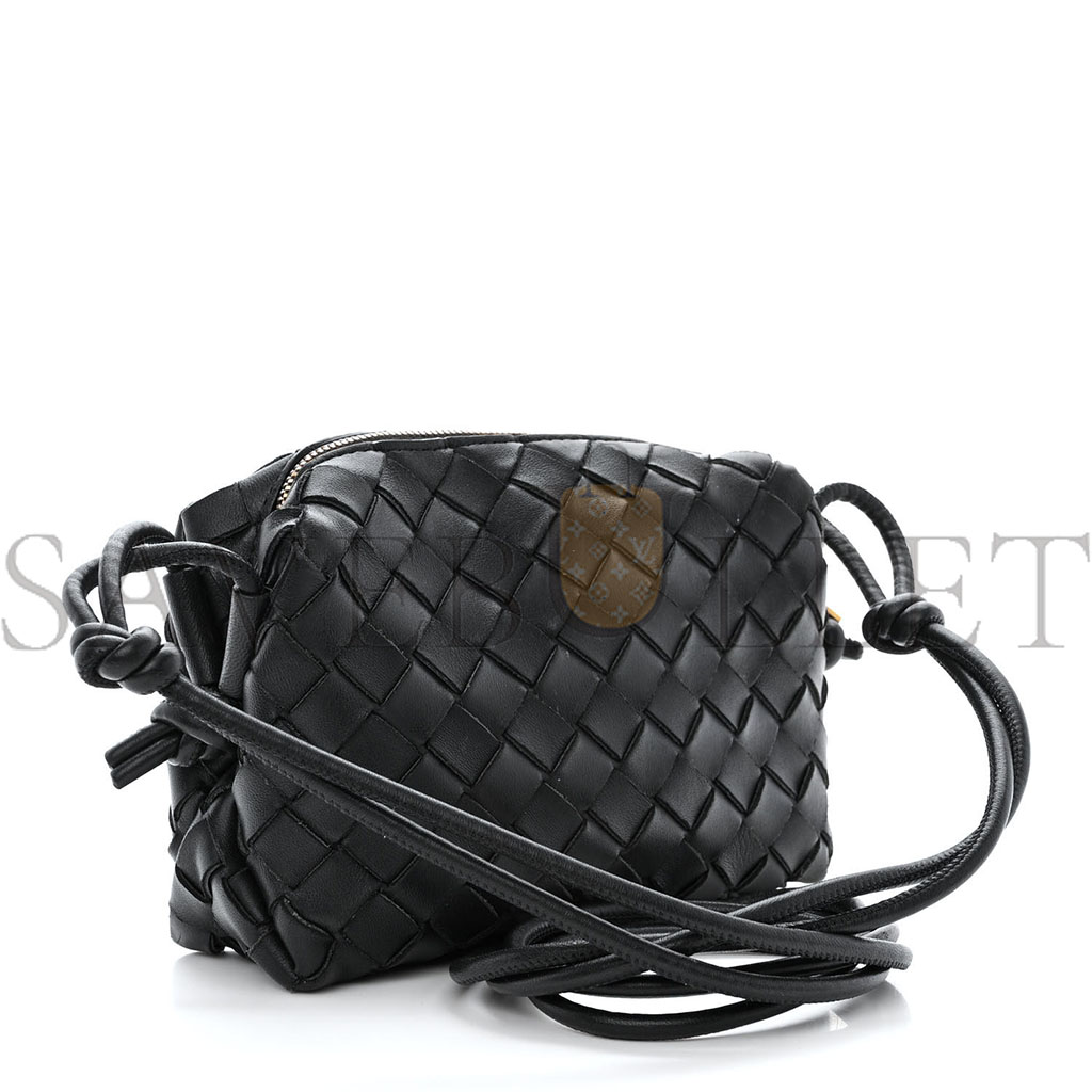 bo*te*ga Ve*ne*ta nappa intrecciato mini loop camera bag space (17*13*7cm)