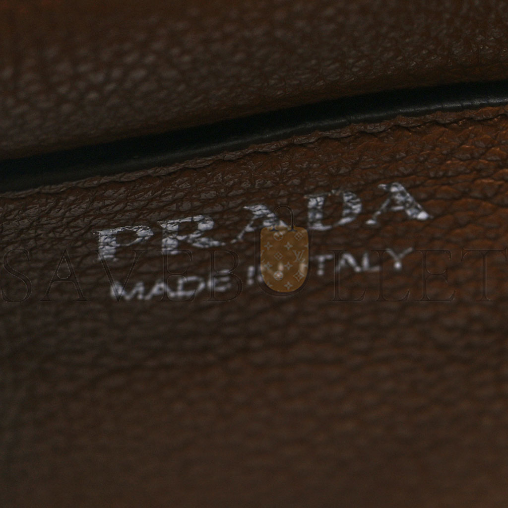 Pra*a vitello daino soft mini shoulder bag caramel (20*19*13cm)