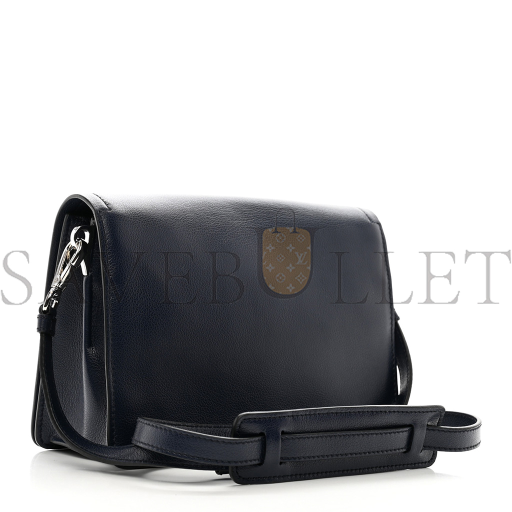 Pra*a glace calf shoulder bag baltico (23*17*9cm)