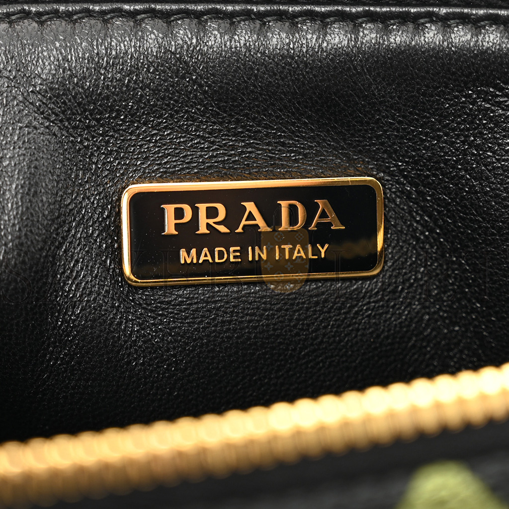 Pra*a jacquard triangolo symbole embroidered mini triangle shoulder bag black edera (27*15*5cm)