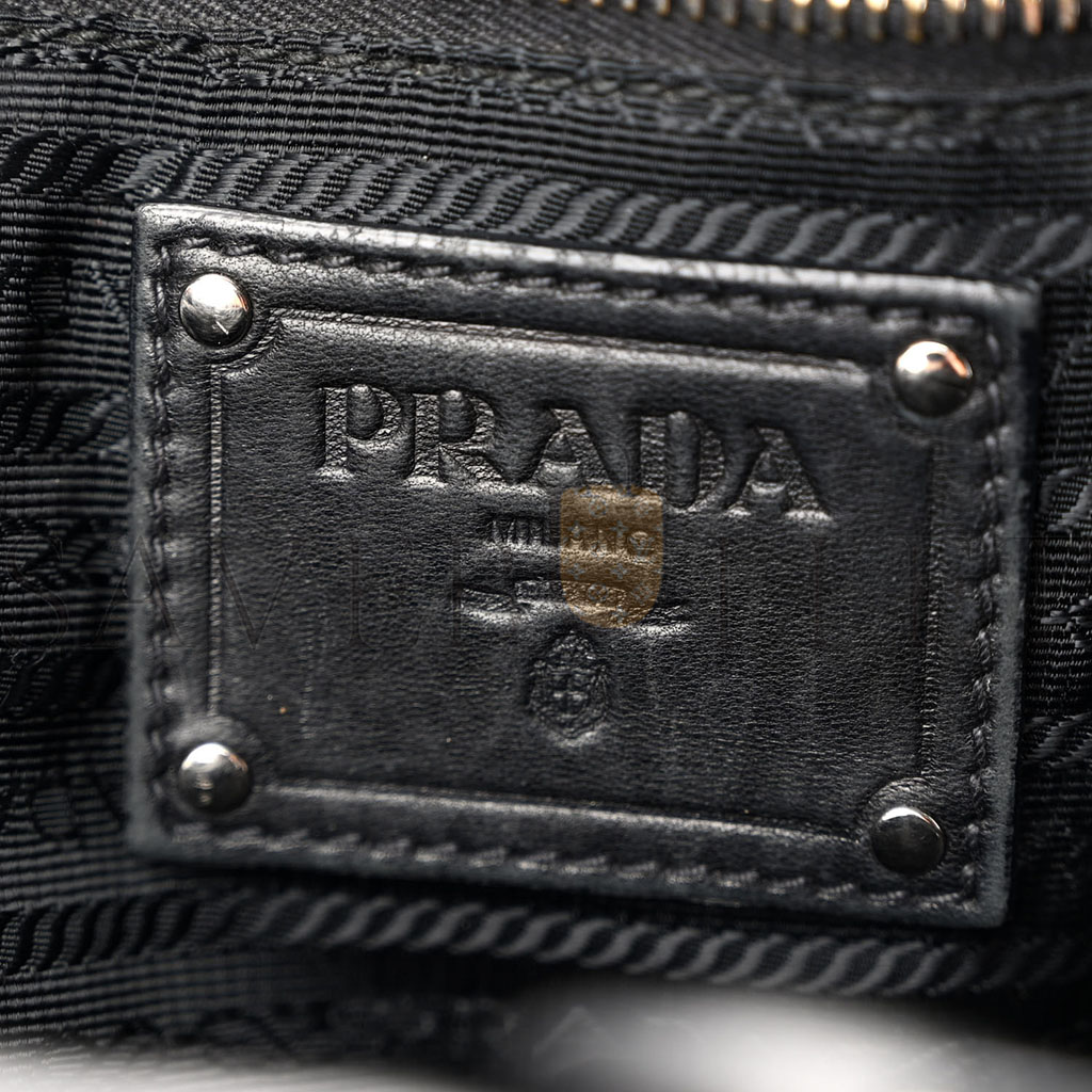 Pra*a nappa frills tote black (39*32*15cm)