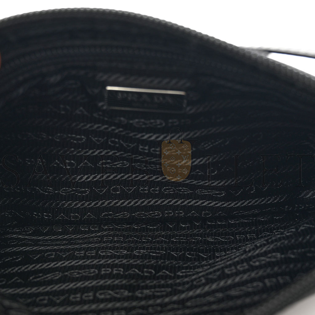 Pra*a re-nylon vela pouch black (24*18*14cm)