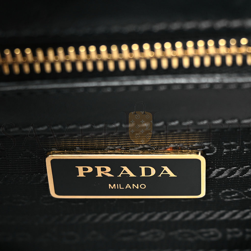 Pra*a saffiano soft calfskin tote black (26*22*10cm)