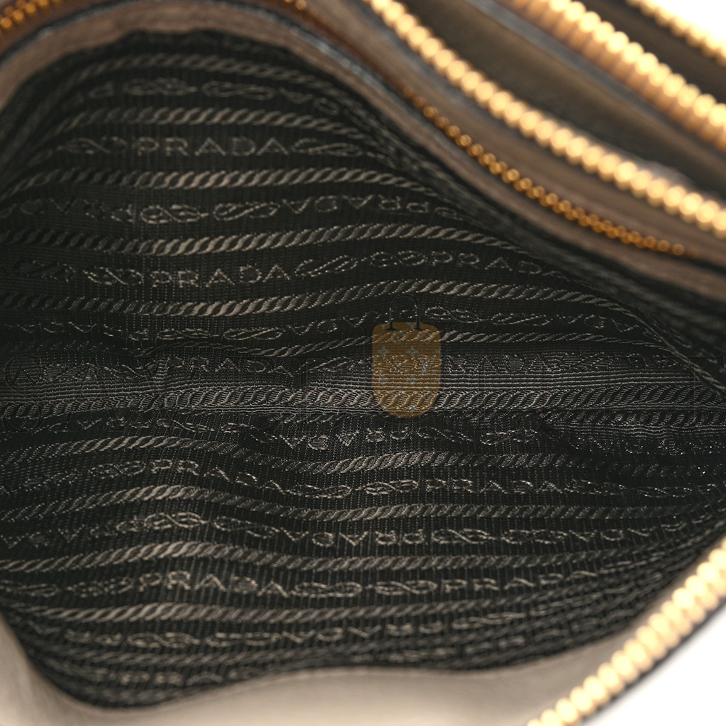 Pra*a vitello daino double zip crossbody bag argilla (24*17*2cm)