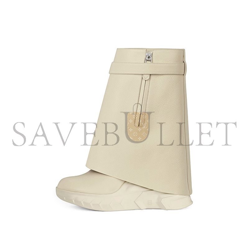 G1uenchy shark lock biker ankle boots in grained leather be603se1az-250