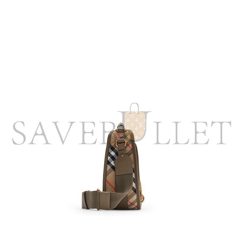 Bv*b*rry small b-shaped snap messenger bag 81081201 (27.5*19*11cm)
