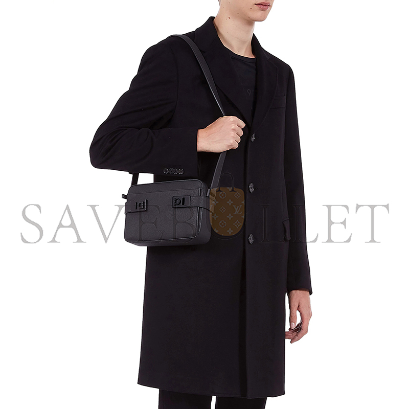 FERRAGAMO EAST-WEST CROSSBODY BAG WITH GANCINI BUCKLES 241304 (24*16*6cm)