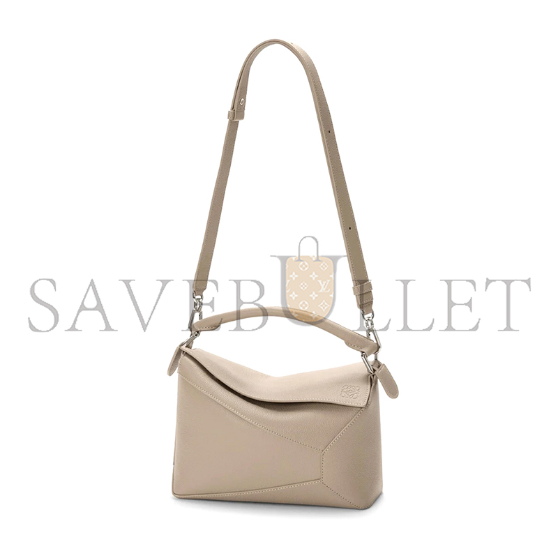 L0ew* small puzzle edge bag in soft grained calfskin a510p60xaw (24*16.5*10.5cm)
