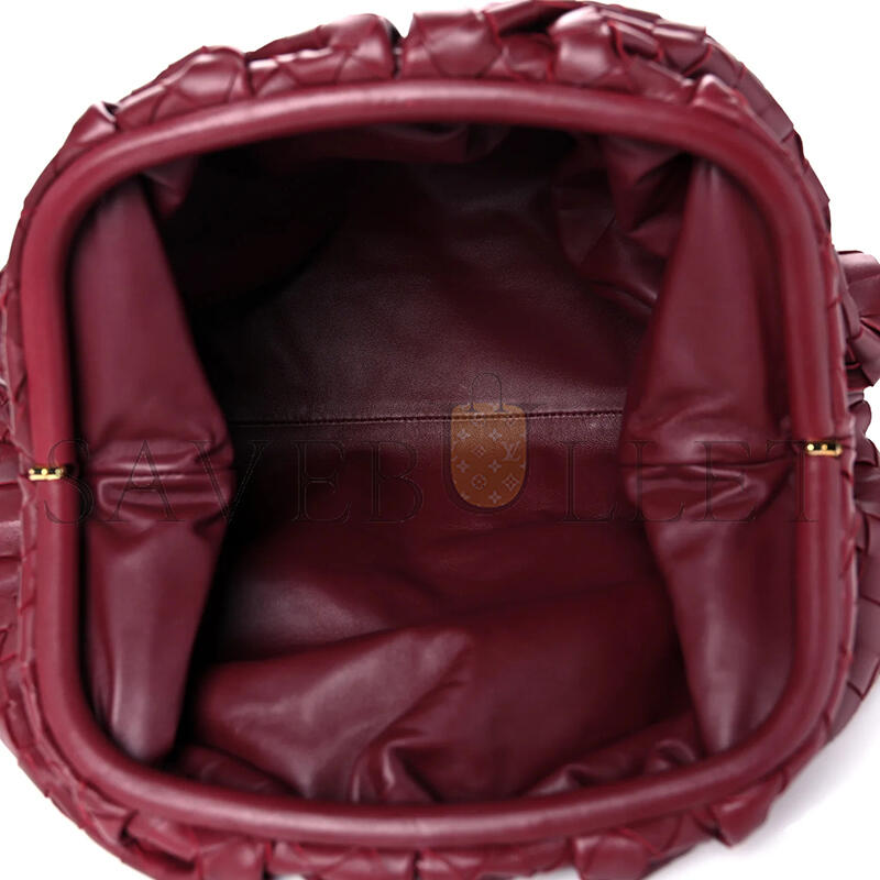 b0tt*ga Ven*ta nappa maxi intrecciato the pouch oversized clutch bordeaux (39*21*13cm)