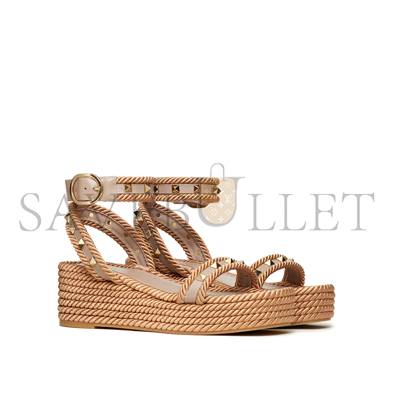 Va1e*ntin0 rockstud flatform sandal in calfskin 45mm 6w2s0gi3bae_p45