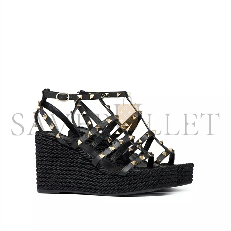Va1e*ntin0 rockstud ankle strap wedge sandal in calfskin leather 95mm 5w2s0f95bae_0no