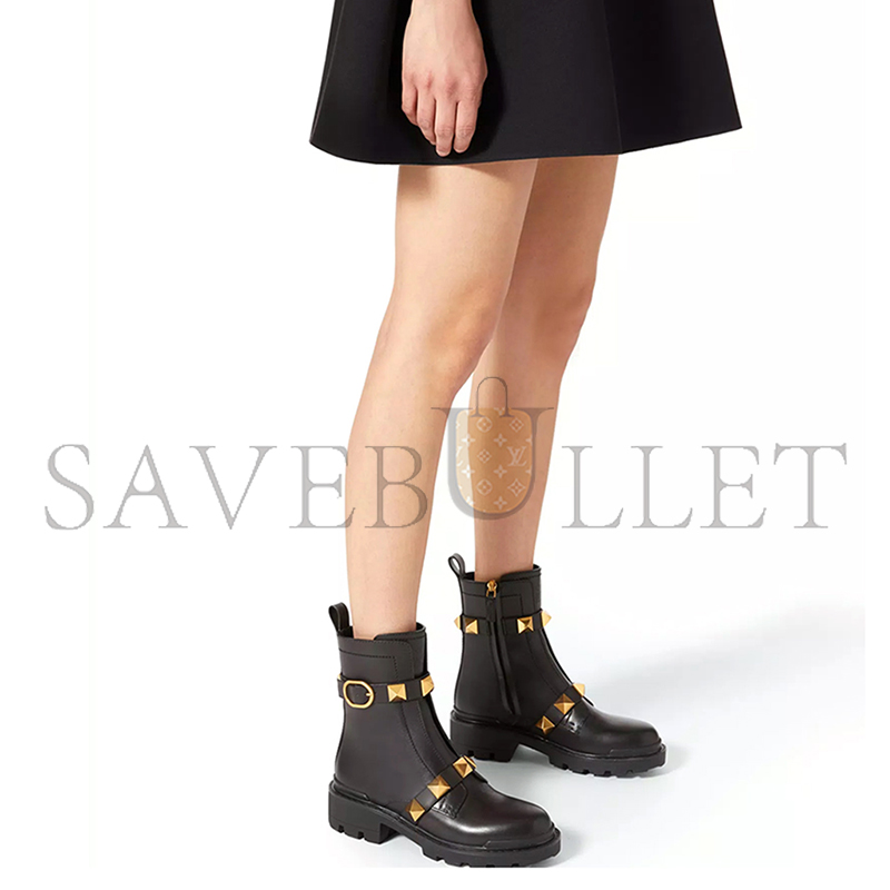 Va1e*ntin0 roman stud calfskin combat boot 40mm ww2s0cj3nkd_0no