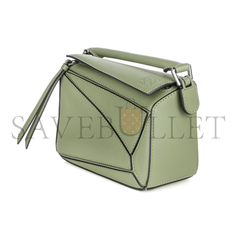 L0ew* mini puzzle edge bag in classic calfskin 061838-8 (18*12.5*8cm)