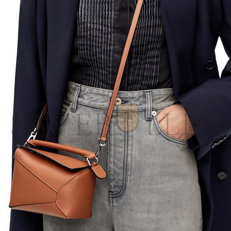 L0ew* mini puzzle edge bag in classic calfskin a510p88x26-2530 (18*12.5*8cm)
