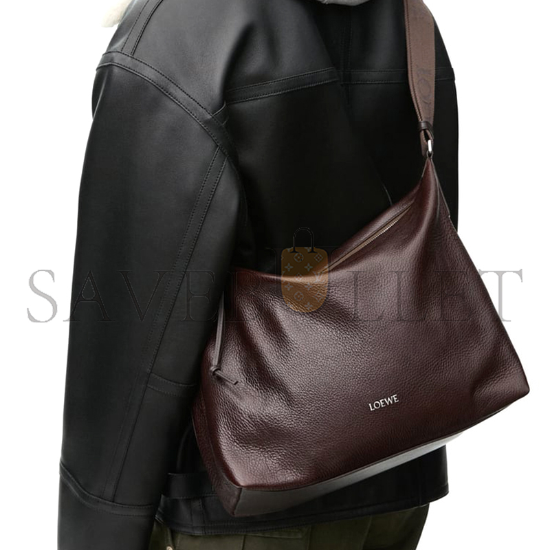 l0ew* cubi crossbody bag in S*pple grained calfskin b906k70x14-324 (44*30*18cm)