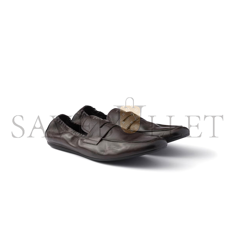 Pra*a shuffle antiqued leather loafers 2dg158