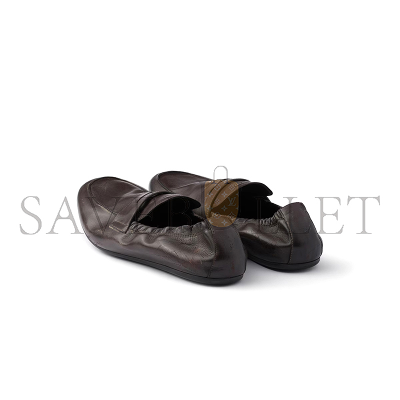 Pra*a shuffle antiqued leather loafers 2dg158