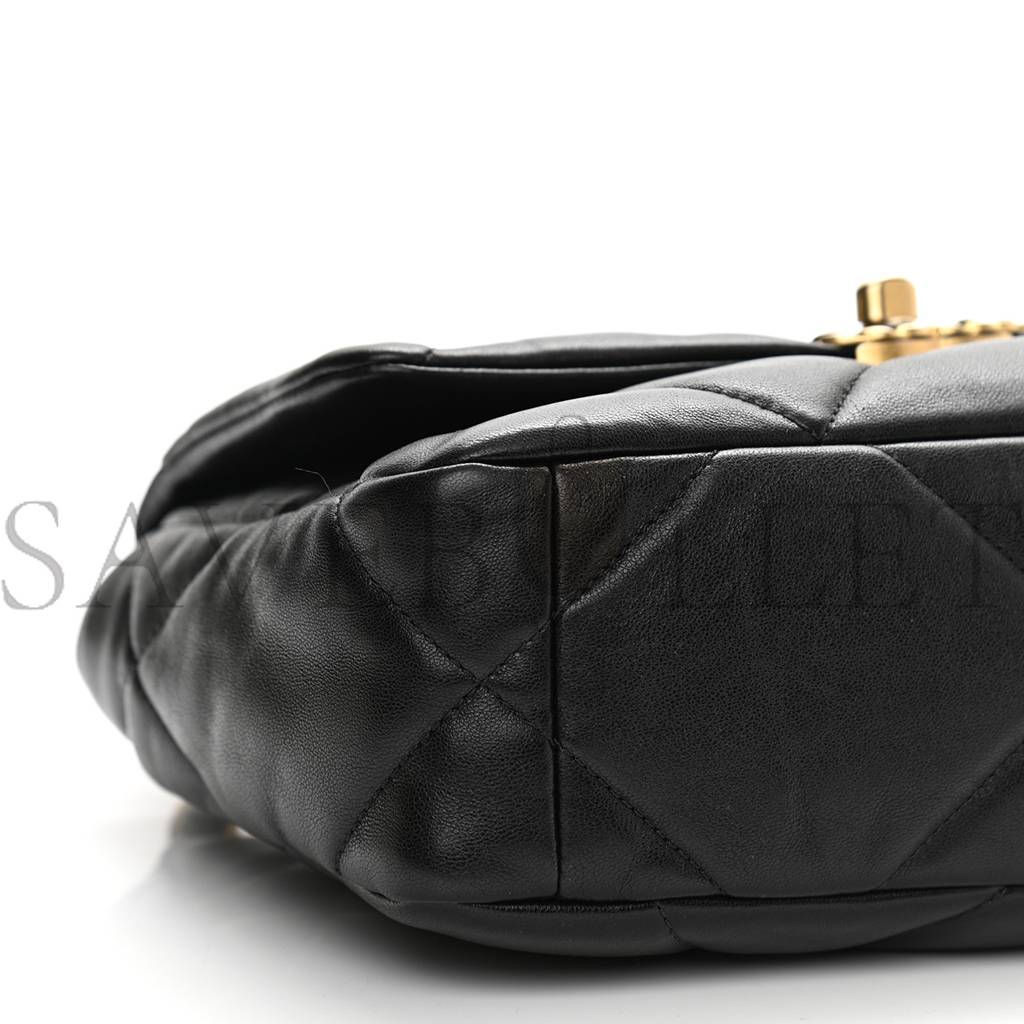 Ch*el goatskin quilted medium Ch*el 19 flap black gold hardware (25*17*8cm)