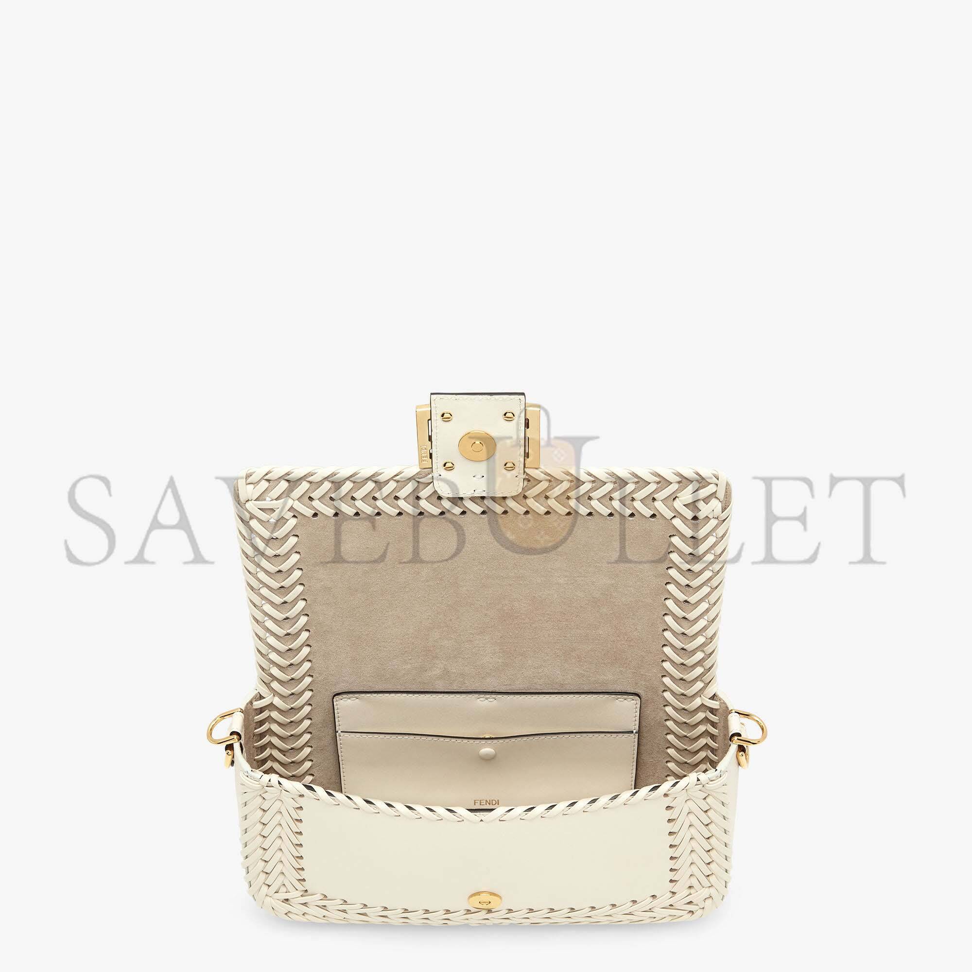 F**di baguette - white leather bag 8br600ahwdf0k7e (27*15*6cm)