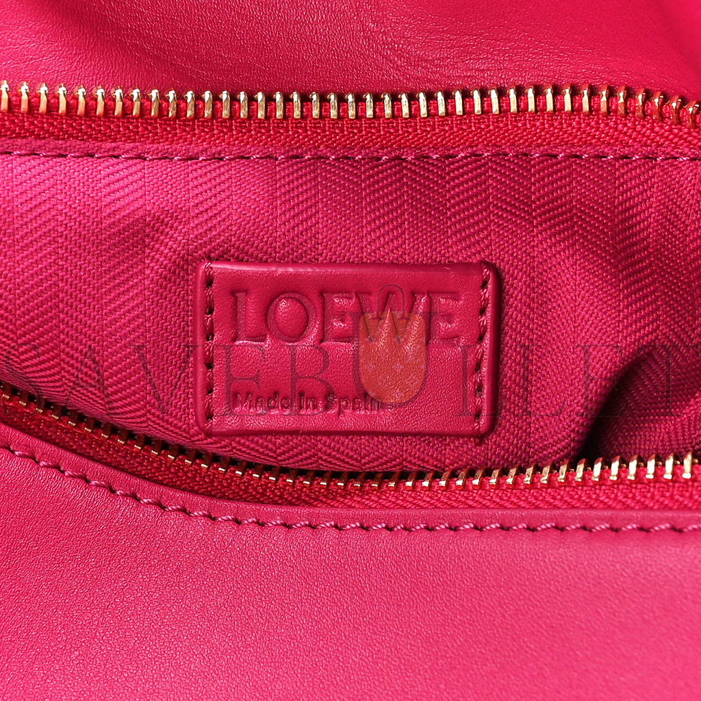 l*ew* satin calfskin monoCh*0me small puzzle edge bag ruby red glaze (24*16.5*10.5cm)