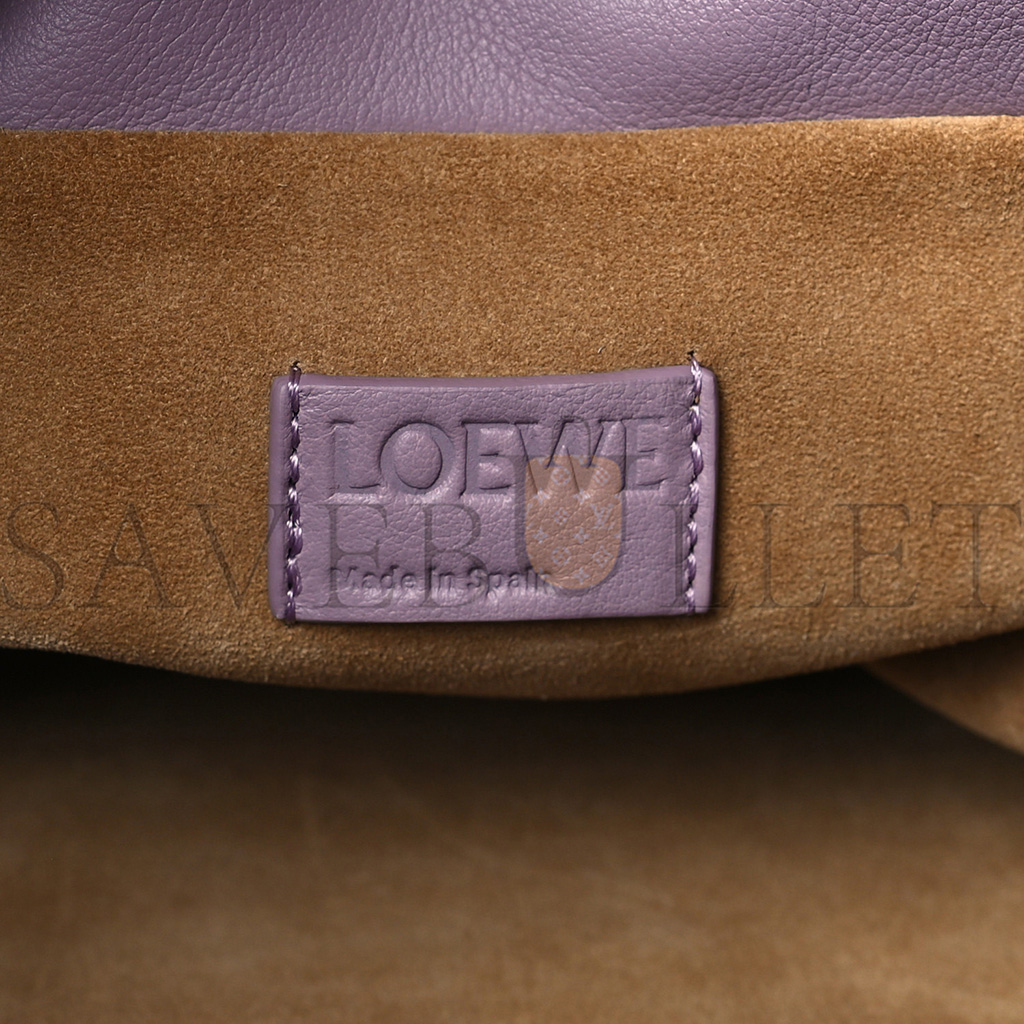 l*ew* nappa flamenco knot clutch pale aubergine glaze (22*18*7cm)