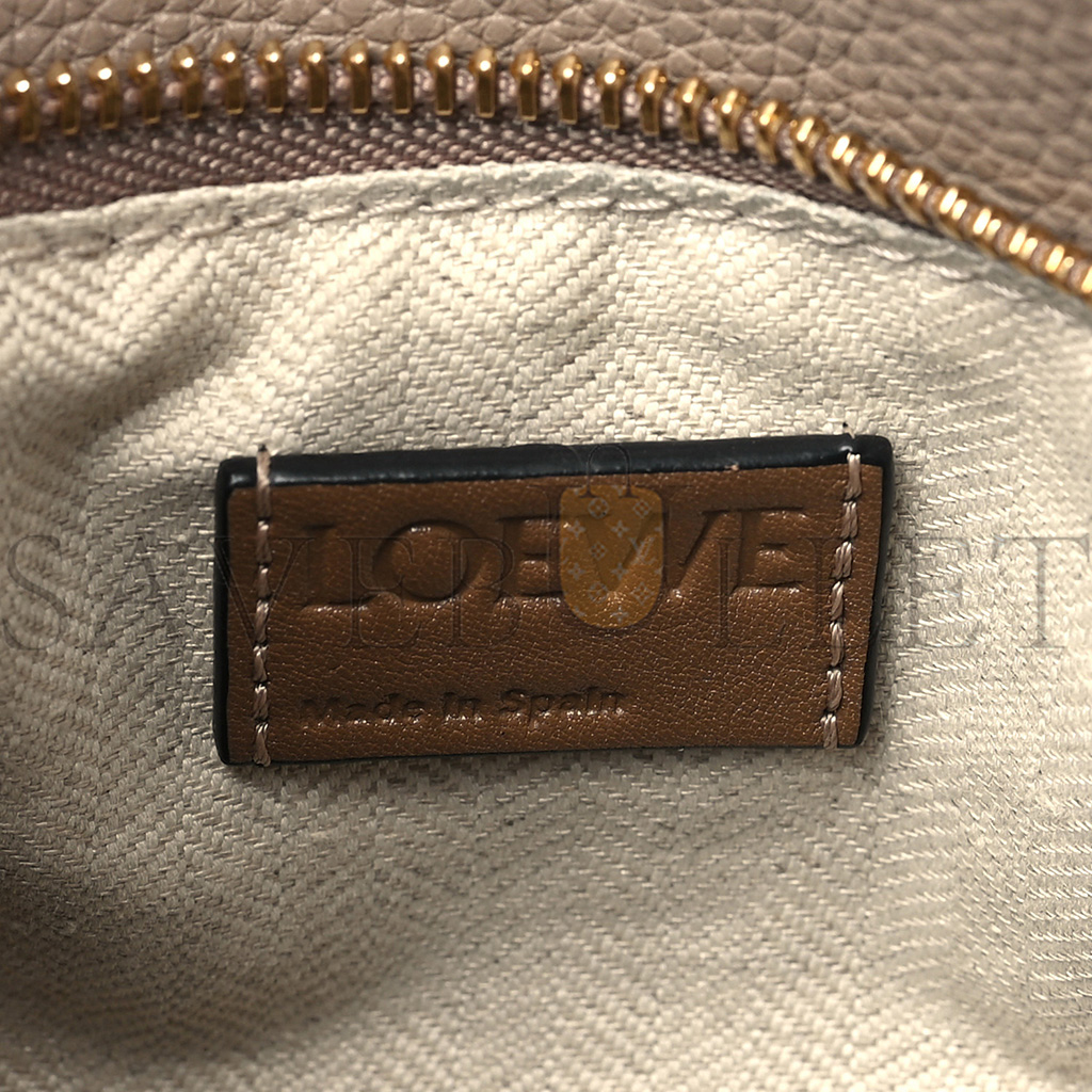l*ew* grained calfskin small puzzle bag sand mink (24*16.5*10.5cm)