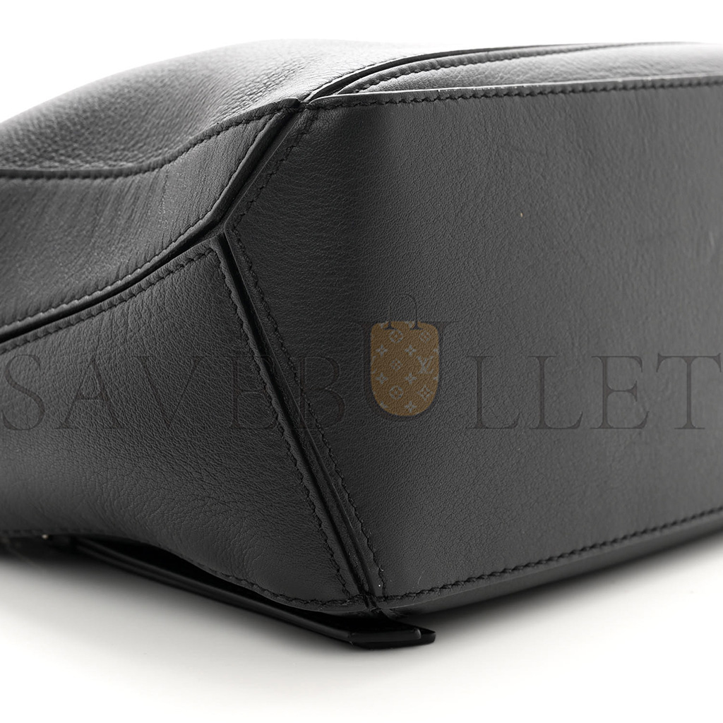 l*ew* calfskin small puzzle bag black (24*16.5*10.5cm)