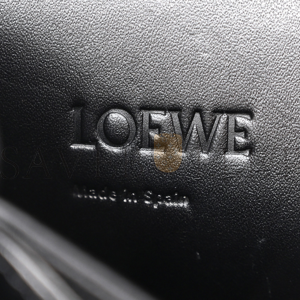 l*ew* calfskin stars medium barcelona shoulder bag black (23*15*10cm)
