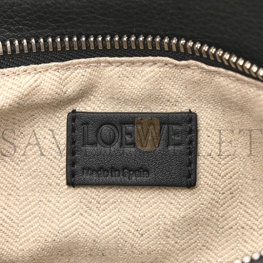 l*ew* calfskin small puzzle bag black (24*16.5*10.5cm)